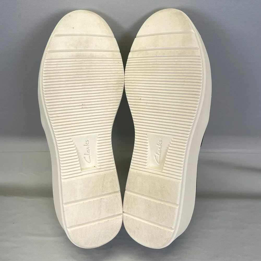 Clarks Layton Petal Shoes Womens Size 7.5 Blue Slip On Platform Comfort Sneakers